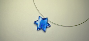Blue Hexagram 存在感のある六芒星ペンダント。 ラフォルム ガラスジュエリー ガラスアクセサリー
