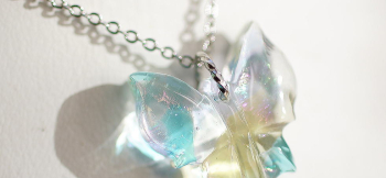 Pure Morpho MINI ～ 彩 ～ 優しい色合いとレインボーラメが優しく煌きます。 ラフォルム ガラスジュエリー ガラスアクセサリー