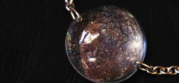 Chic Universe ～ bracelet ～ 優しいラメの煌きが光の当たり方や見る角度で表情を変化させます。 ラフォルム ガラスジュエリー ガラスアクセサリー