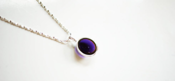 Purple evening sun 裏面からはベースのパープルが素敵な色合いです。 ラフォルム ガラスジュエリー ガラスアクセサリー