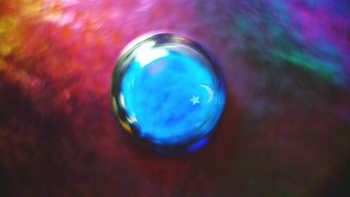 ラフォルム ガラスジュエリー ガラスアクセサリー Great eternity ～ 偉大なる永遠(メモリアルオブジェ2) ～ 『Great eternity ～ 偉大なる永遠(メモリアルオブジェ2) ～』は、青緑、青、紫の色彩を生かした手仕事で仕立…