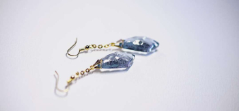 Sophisticated sword MINI ～ Ice rock ～ 世界にひとつのオリジナルピアス。 ラフォルム ガラスジュエリー ガラスアクセサリー