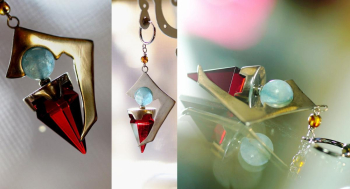 EmotionⅡ Silver925素材による彫金加工で、特徴的なオリジナル金具部分を制作いたしました。 ラフォルム ガラスジュエリー ガラスアクセサリー