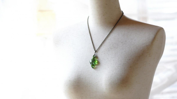Rhombus cross 春の季節におすすめです。 ラフォルム ガラスジュエリー ガラスアクセサリー