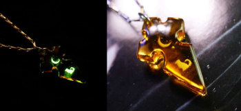 Moon of luck ～ Amber ～ 暗闇で蓄光の光が神秘的に光ります。 ラフォルム ガラスジュエリー ガラスアクセサリー