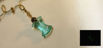 Antique rose ～ 聖水の泉 ～ ほんのりと淡い光を放ちます。 ラフォルム ガラスジュエリー ガラスアクセサリー