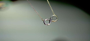 Infinite happiness Silver925素材のオリジナルペンダントです。 ラフォルム ガラスジュエリー ガラスアクセサリー