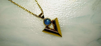 Bravery emblem ガラスルース部分には美しい煌きの「ダイクロガラス」と蓄光加工を施しています。 ラフォルム ガラスジュエリー ガラスアクセサリー