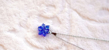 白夜に咲く花 PETIT 美しく繊細な雪の結晶のような花。 ラフォルム ガラスジュエリー ガラスアクセサリー