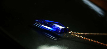 Blue galaxy ~ 輝く笑顔で ~ シャープでかっこいいフォルム。 ラフォルム ガラスジュエリー ガラスアクセサリー