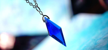 Cool Rhombus ～ 華 ～ コバルトブルーがベースカラー。 ラフォルム ガラスジュエリー ガラスアクセサリー