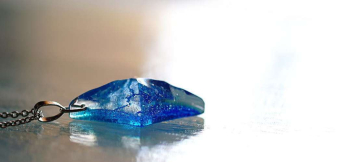 Aqua diamond star 豊かな水の世界を表現しています。 ラフォルム ガラスジュエリー ガラスアクセサリー