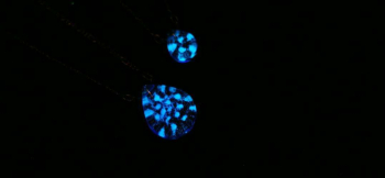 Blue fairy ～ Large & Small ～ 輝く星をイメージした蓄光。 ラフォルム ガラスジュエリー ガラスアクセサリー