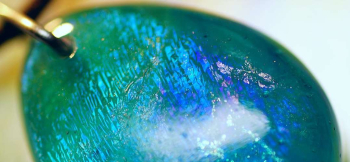 水宝玉 繊細なラメやダイクロガラスの優しい煌き。 ラフォルム ガラスジュエリー ガラスアクセサリー