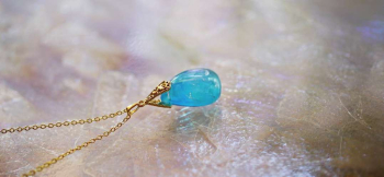 Blue fog drops 優しいライトターコイズブルー。 ラフォルム ガラスジュエリー ガラスアクセサリー