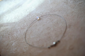 Dichroic drop ~ 美しい煌きのひとしずく ~ ステンレスワイヤー&パーツ付き。 ラフォルム ガラスジュエリー ガラスアクセサリー