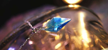 Dreamblue ～ fabrics  ～ 八面体サイドから。 ラフォルム ガラスジュエリー ガラスアクセサリー