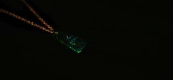 Aqua crystal world 神秘的な蓄光の光。 ラフォルム ガラスジュエリー ガラスアクセサリー