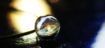 Spiral mysterious galaxy 銀河のスパイラル。 ラフォルム ガラスジュエリー ガラスアクセサリー