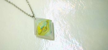 White galaxy ホワイトをベースに、大胆な銀河の渦を表現しました。 ラフォルム ガラスジュエリー ガラスアクセサリー