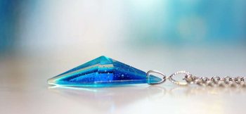 Pure dream ～ WATER SPRITE ～ ターコイズブルーの色合いと気泡がまるで湧水のようです。 ラフォルム ガラスジュエリー ガラスアクセサリー