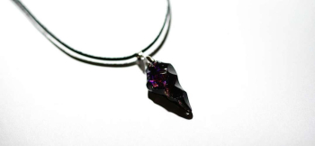 Polyhedral fang ブラックをベースにしています。 ラフォルム ガラスジュエリー ガラスアクセサリー