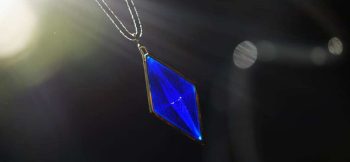 Collaborate Dreamblue ～ Yearning gem ～ 繊細な模様が八面体内部に共鳴します。 ラフォルム ガラスジュエリー ガラスアクセサリー