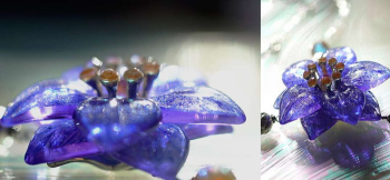 Antique mystic flower 立体感のある花びらとサフィレットの雄しべ。 ラフォルム ガラスジュエリー ガラスアクセサリー