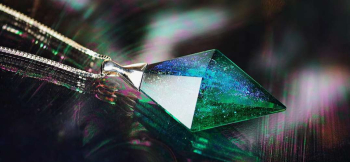 Dreamblue ～ Aquamarine sea ～ 存在感のあるサイズのトップ。上部には1点もののSilver925製バチカンを設置。 ラフォルム ガラスジュエリー ガラスアクセサリー