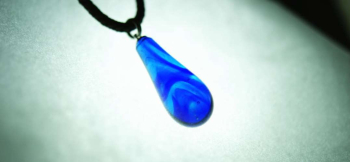 Azure blue sea 数種類のブルーを使用してマーブル加工しています。 ラフォルム ガラスジュエリー ガラスアクセサリー