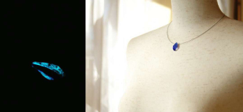 Blue snow drop 蓄光のブルーの光が神秘的です。 ラフォルム ガラスジュエリー ガラスアクセサリー