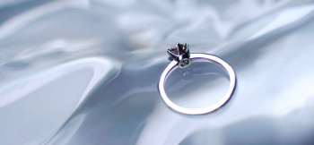 CHATON RING シンプルで美しいオリジナルデザインリング。 ラフォルム ガラスジュエリー ガラスアクセサリー