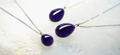 Natural grape drops