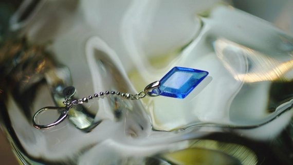 ◆受注制作◆　コバルトブルーの花ピアス・イヤリング        