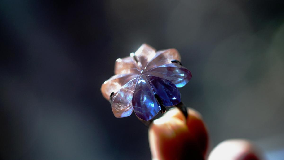 Ancient mysterious flower ラフォルム ガラスジュエリー ガラスアクセサリー