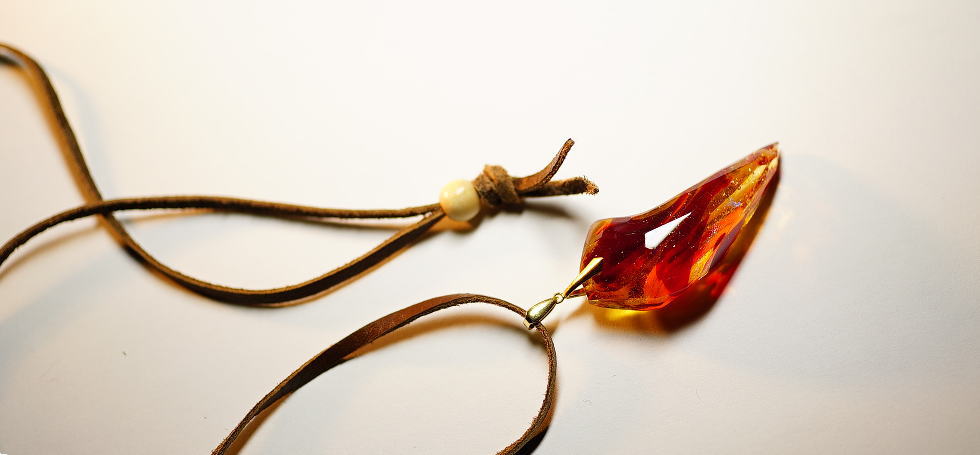 FLAME ICE FANG ラフォルム ガラスジュエリー ガラスアクセサリー