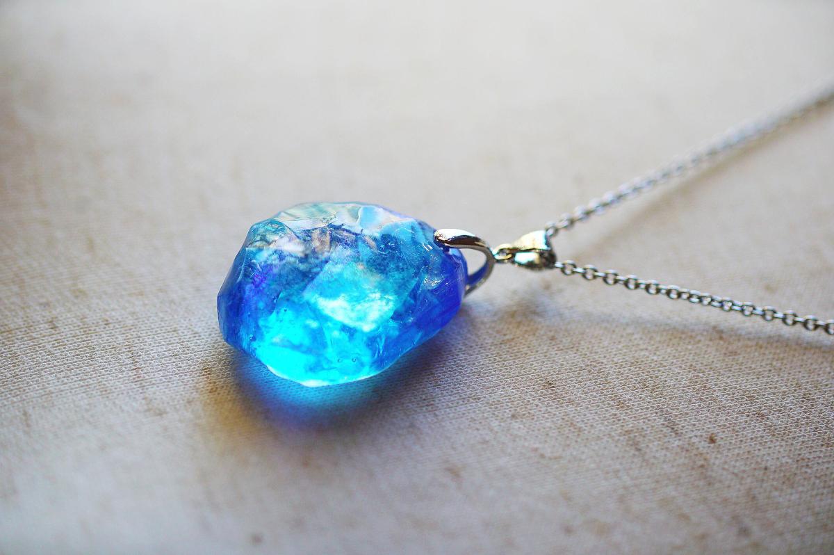 水の誕生 ～ 煌きの世界 ～ ラフォルム ガラスジュエリー ガラスアクセサリー