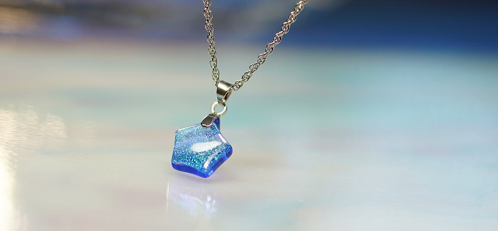 Pretty Love star