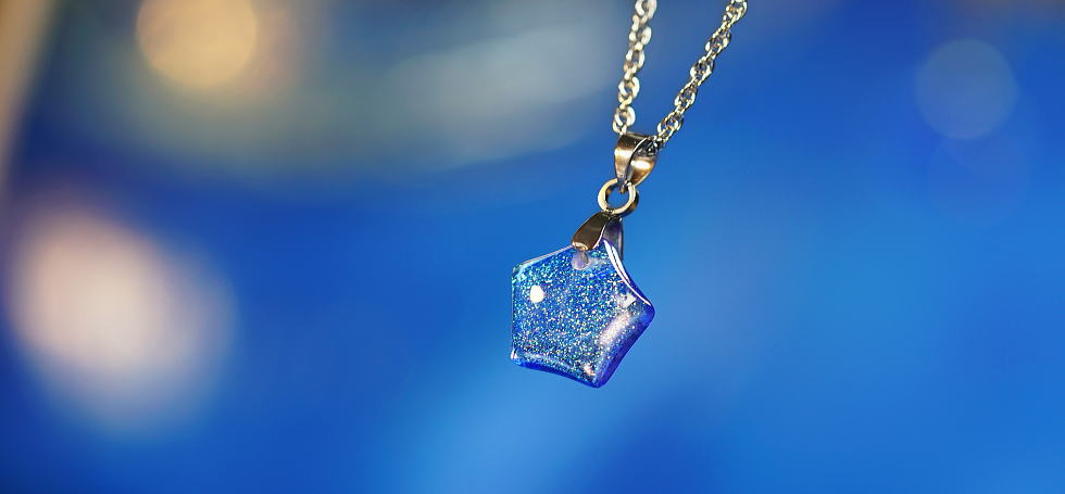 Pretty Love star ラフォルム ガラスジュエリー ガラスアクセサリー
