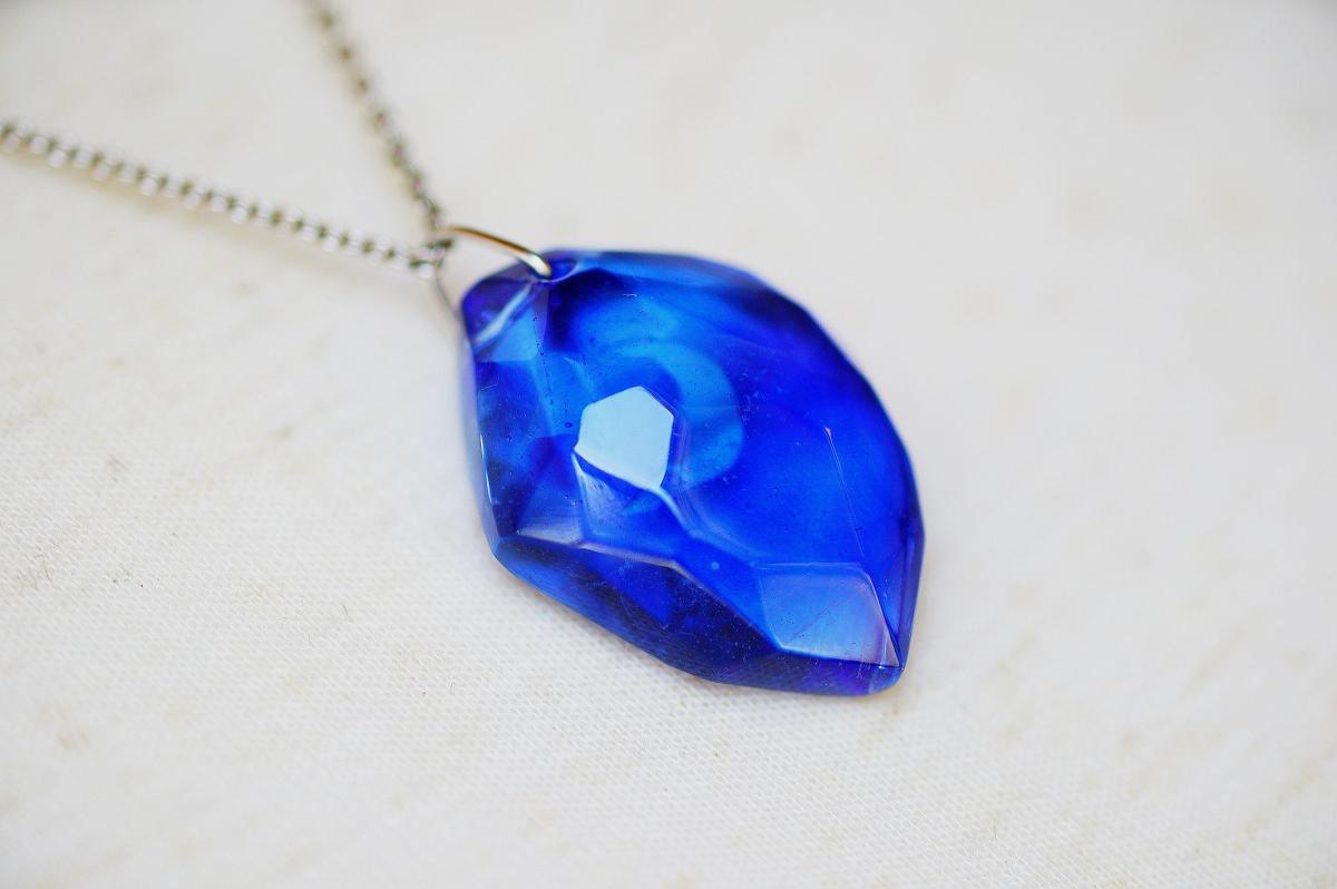 夜明けの海に映る月 ラフォルム ガラスジュエリー ガラスアクセサリー