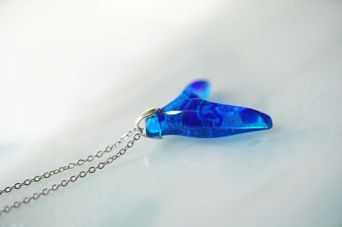 Whale's Breath ～ 海の息吹 ～ ラフォルム ガラスジュエリー ガラスアクセサリー