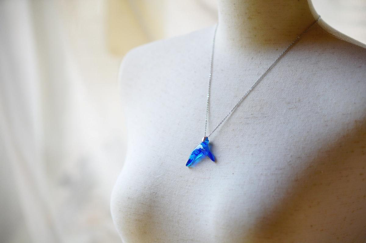 Whale's Breath ～ 海の息吹 ～ ラフォルム ガラスジュエリー ガラスアクセサリー