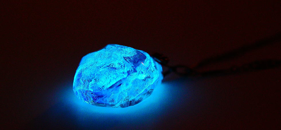 水の誕生 ～ 澄やかな水結晶 ～ ラフォルム ガラスジュエリー ガラスアクセサリー