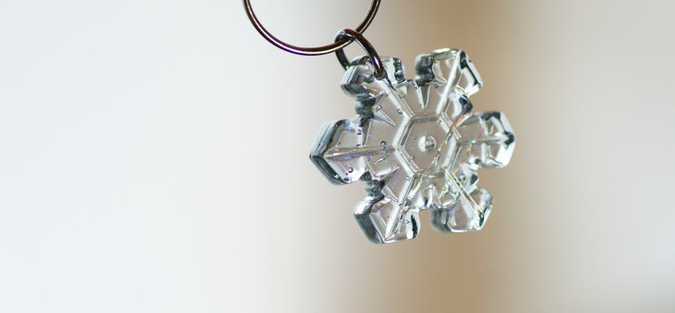 アポロンの煌き ～ Crystal of snow ～ ラフォルム ガラスジュエリー ガラスアクセサリー