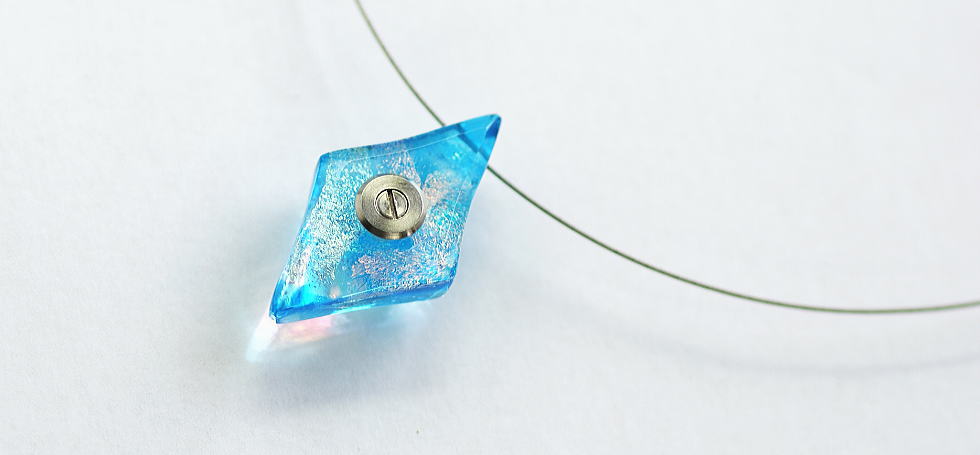 かんたん封入ペンダント / ひびき ラフォルム ガラスジュエリー ガラスアクセサリー