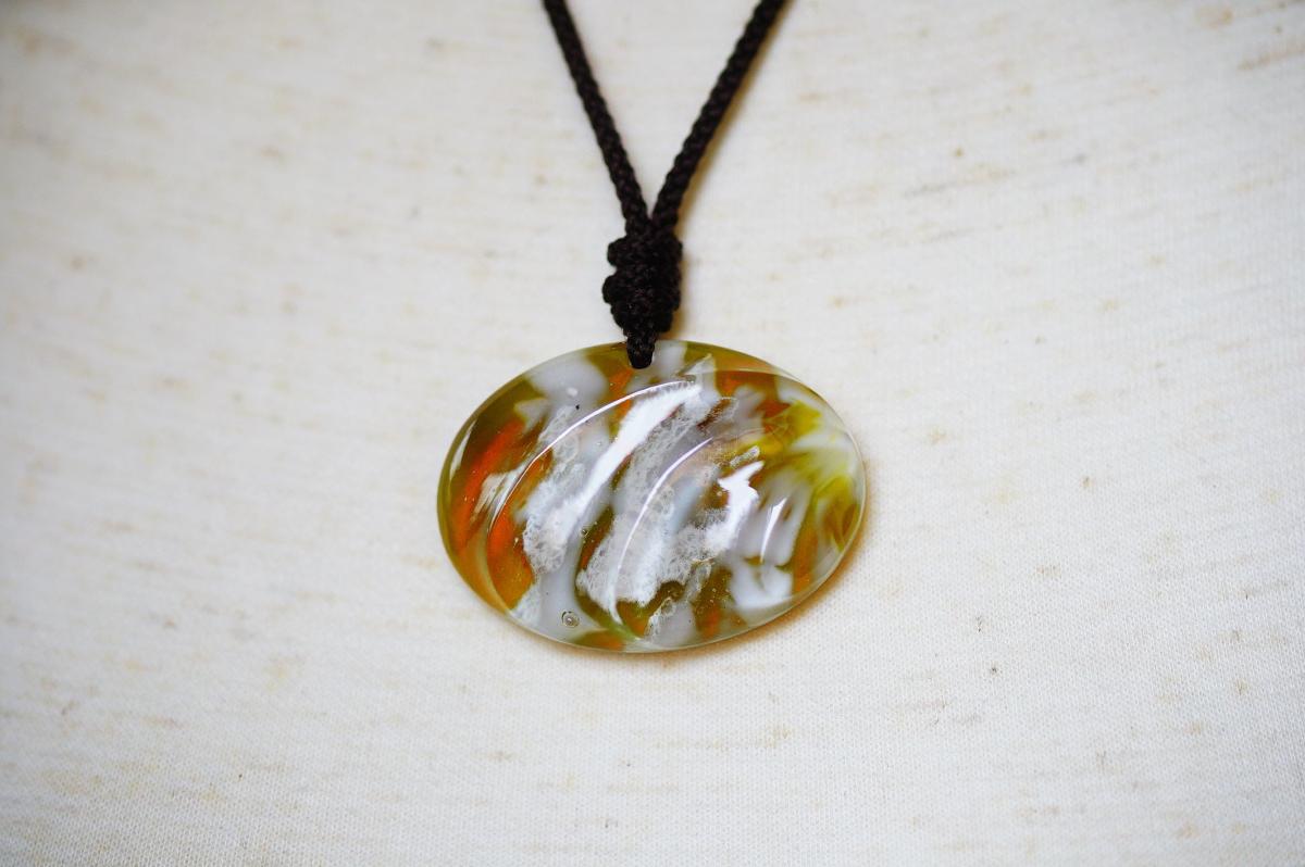 森を駆ける月影の銀狼 ～ Amber Waves of the Wolf ～ ラフォルム ガラスジュエリー ガラスアクセサリー