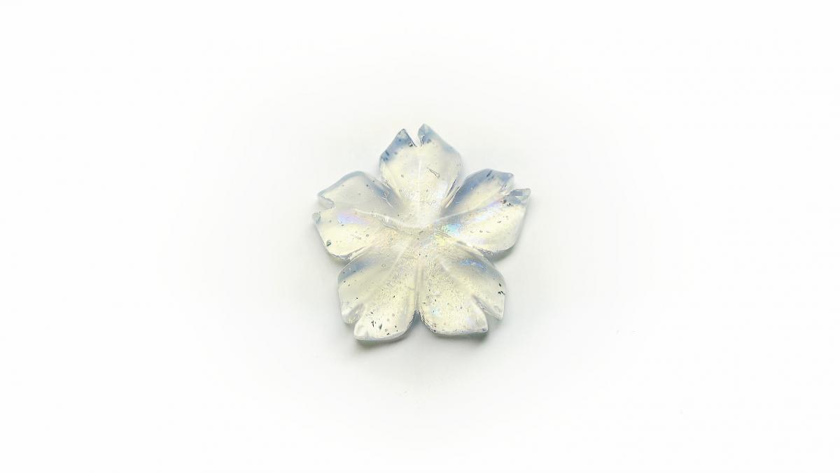 瑠璃の一輪桜・淡雪 001(ラメ)★ペンダント、ピアス・イヤリング、リングなどに仕立ててお届けします♪