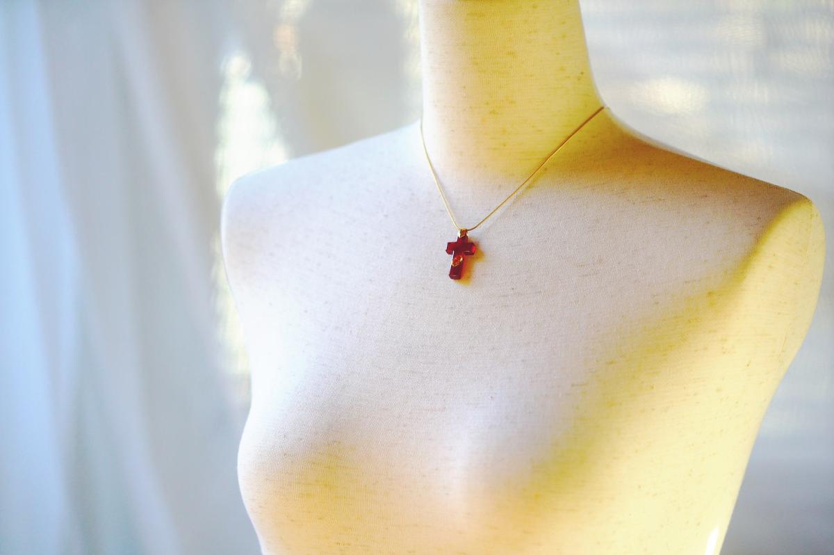 炎の祈り ～ Red Flame ～ ラフォルム ガラスジュエリー ガラスアクセサリー