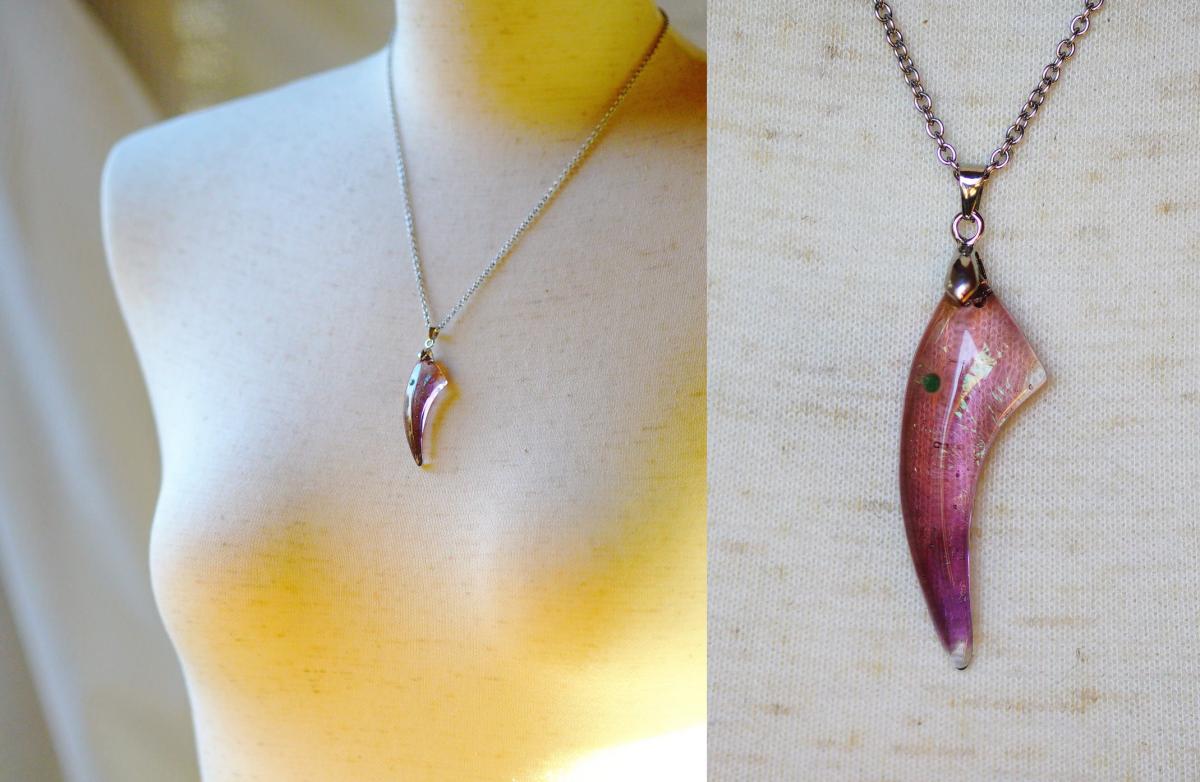 エメラルドの剣 ラフォルム ガラスジュエリー ガラスアクセサリー