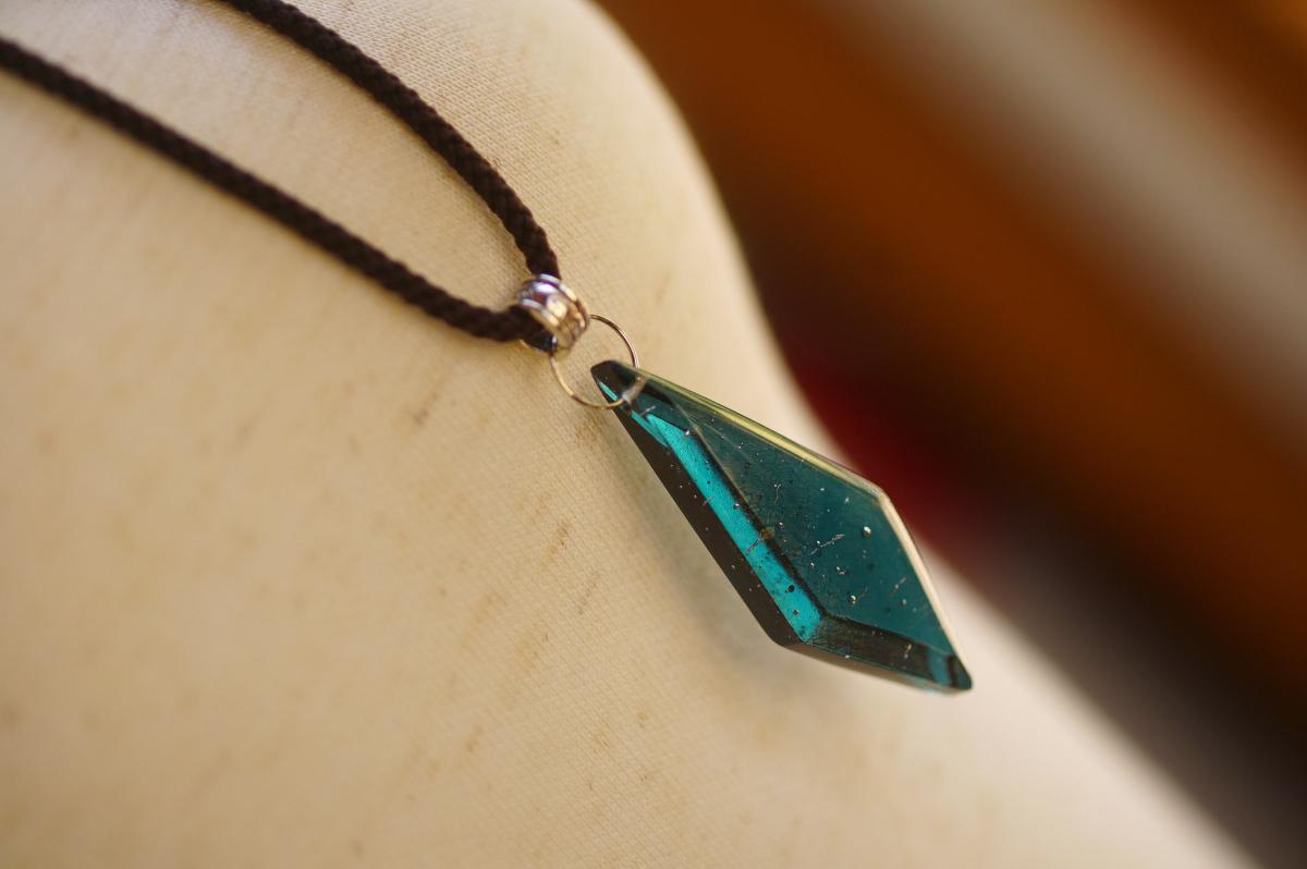 螺鈿雲 ～ 静かなる煌き ～ ラフォルム ガラスジュエリー ガラスアクセサリー